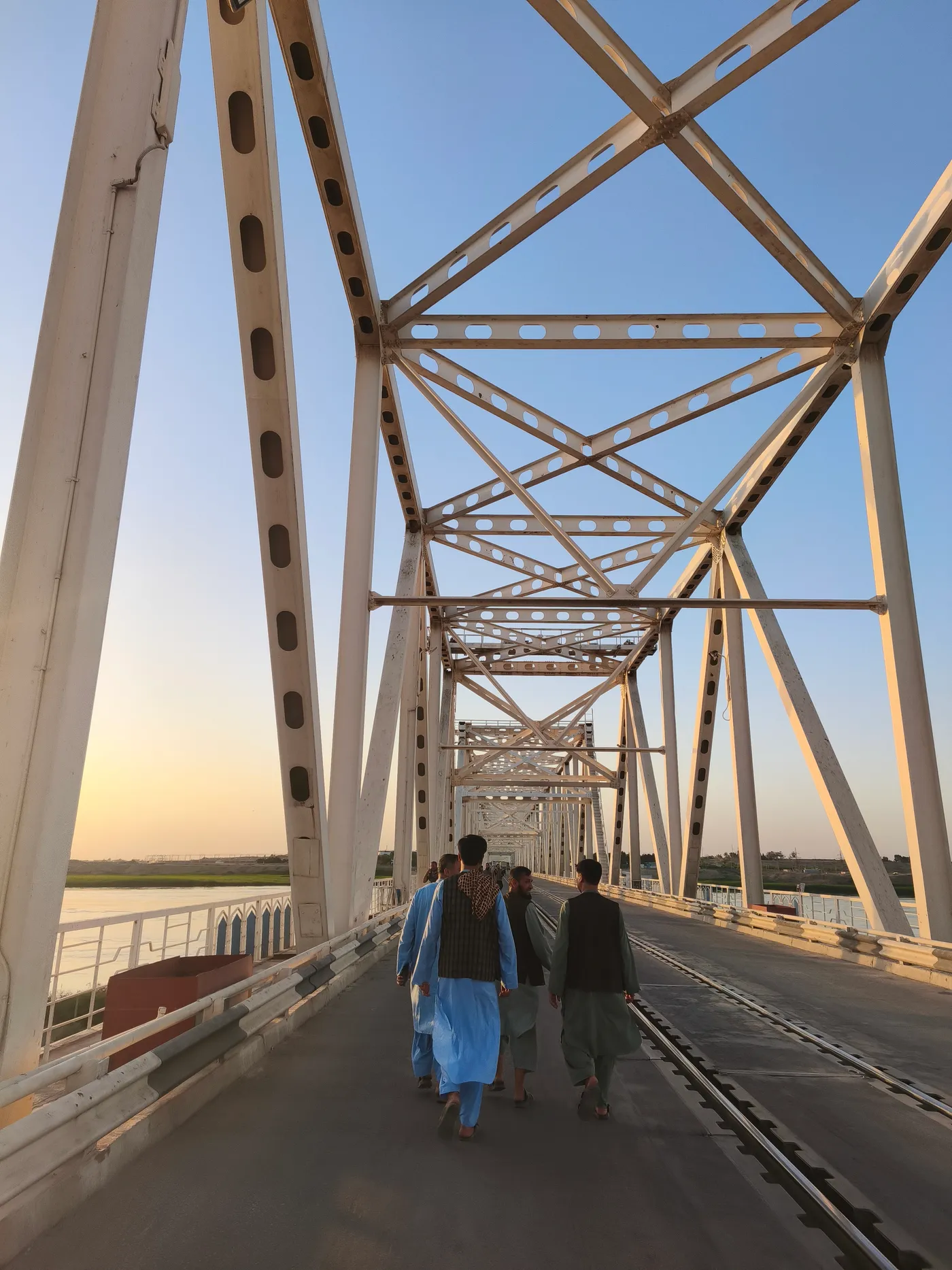 Street scene in Kunduz, Afghanistan